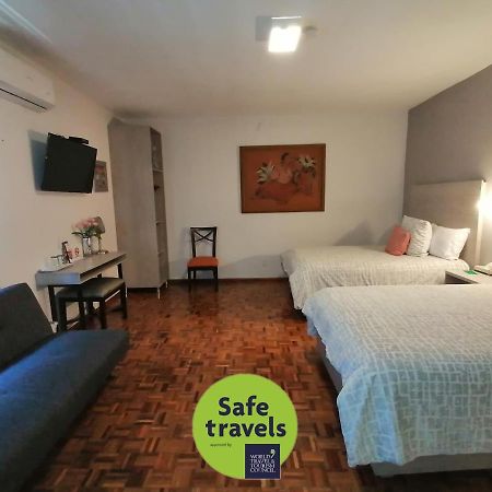Casa Massima Hotel Леон Экстерьер фото