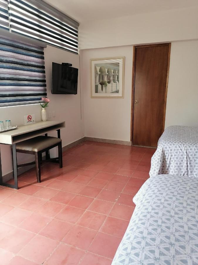 Casa Massima Hotel Леон Экстерьер фото
